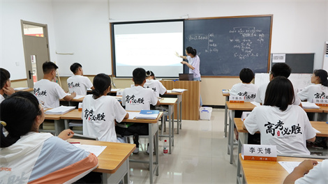 鄭州藝考生優(yōu)狀元高考沖刺學(xué)校怎么樣_藝考之后如何補(bǔ)習(xí)文化課？