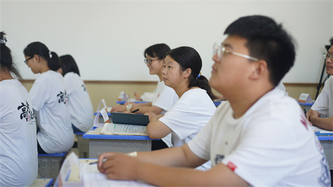 鄭州京太教育藝考生文化課補(bǔ)習(xí)班_優(yōu)狀元高三全托學(xué)校怎么樣