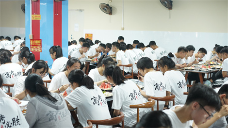 鄭州藝考生集訓學校有全日制形式的嗎_優(yōu)狀元高三文化課補習班