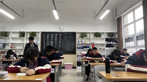 鄭州高三全日制輔導(dǎo)班有用嗎_為什么那么多高中生上沖刺班_優(yōu)狀元高考集訓(xùn)學(xué)校
