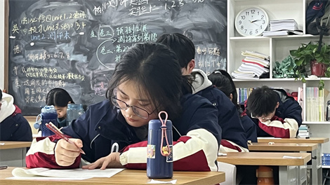 鄭州高三全日制文化課輔導(dǎo)班哪家好_如何選擇好的沖刺班_優(yōu)狀元高考集訓(xùn)學(xué)校